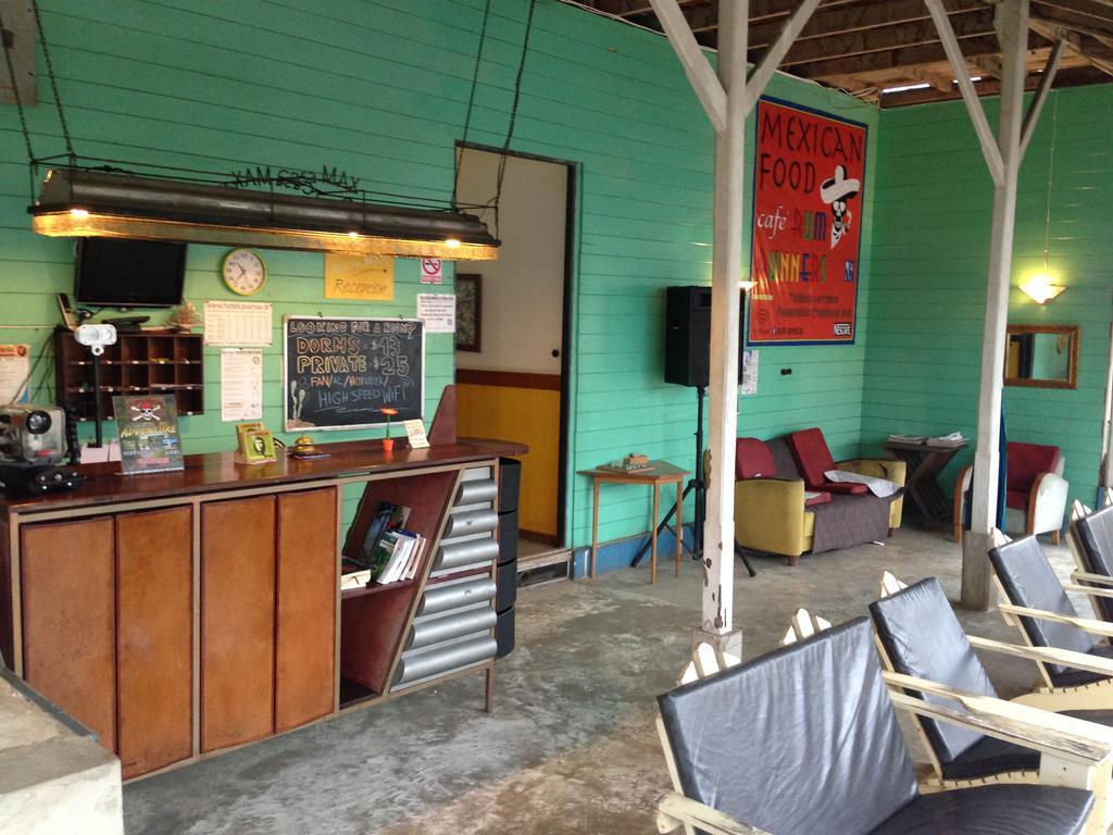 Hotel Casa Max Bocas del Toro Extérieur photo